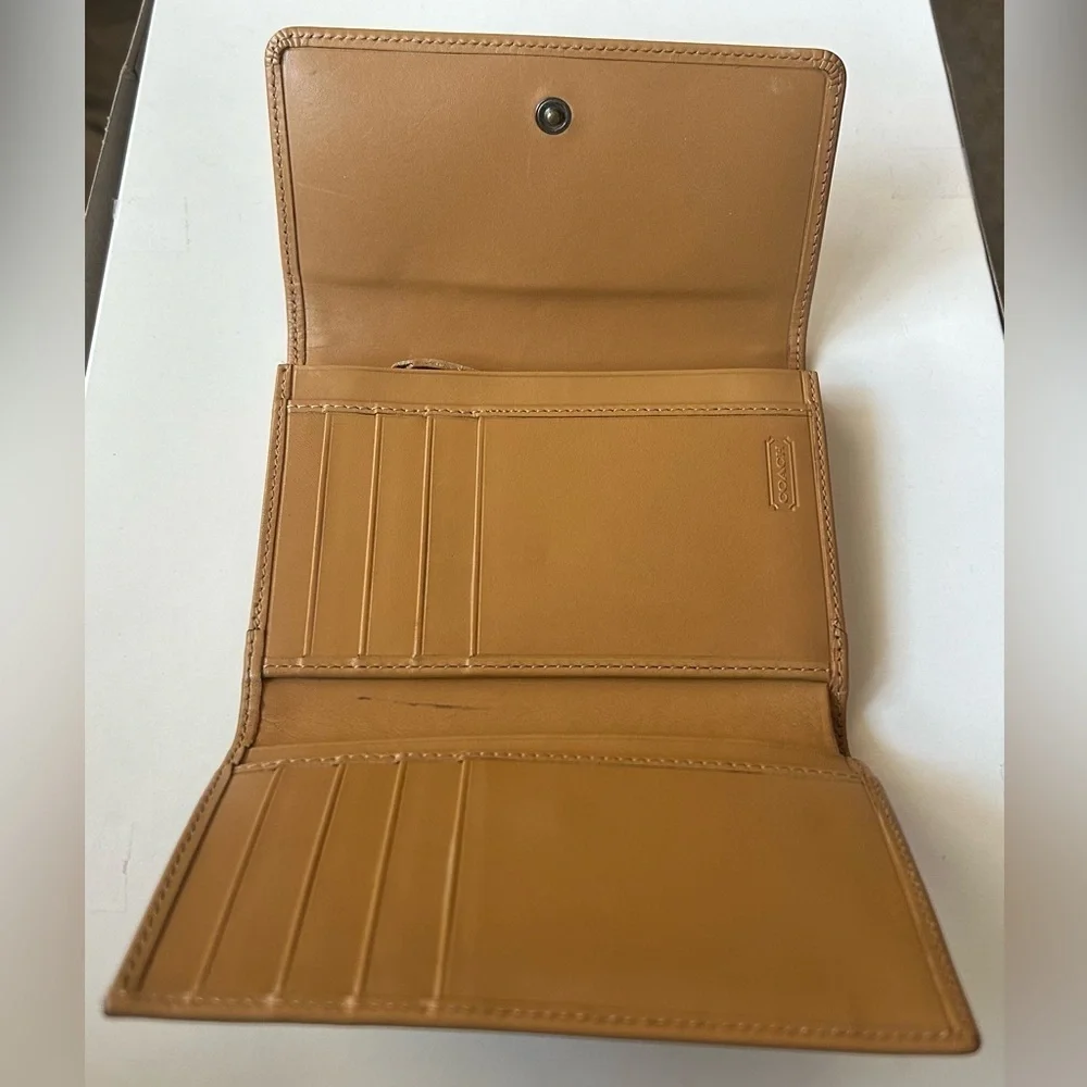Vintage Coach Leather Tri Fold Card Holder Wallet Tan Camel 5.5”x4”